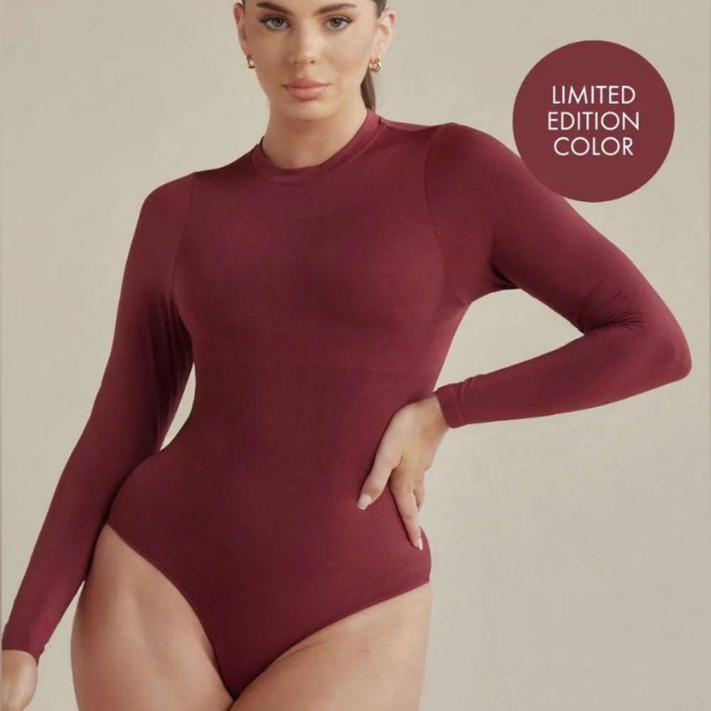 Pinsy Butter Sculpt Seamless Long Sleeve Crew Neck Bodysuit